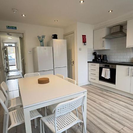 15 Min To Central London Guest Suites 22 Eksteriør bilde
