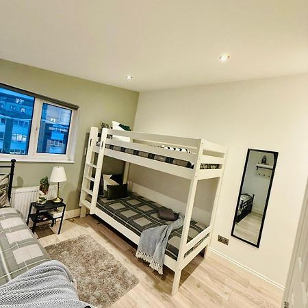 15 Min To Central London Guest Suites 22 Eksteriør bilde