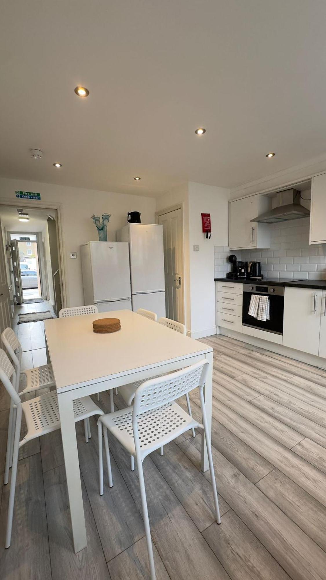 15 Min To Central London Guest Suites 22 Eksteriør bilde