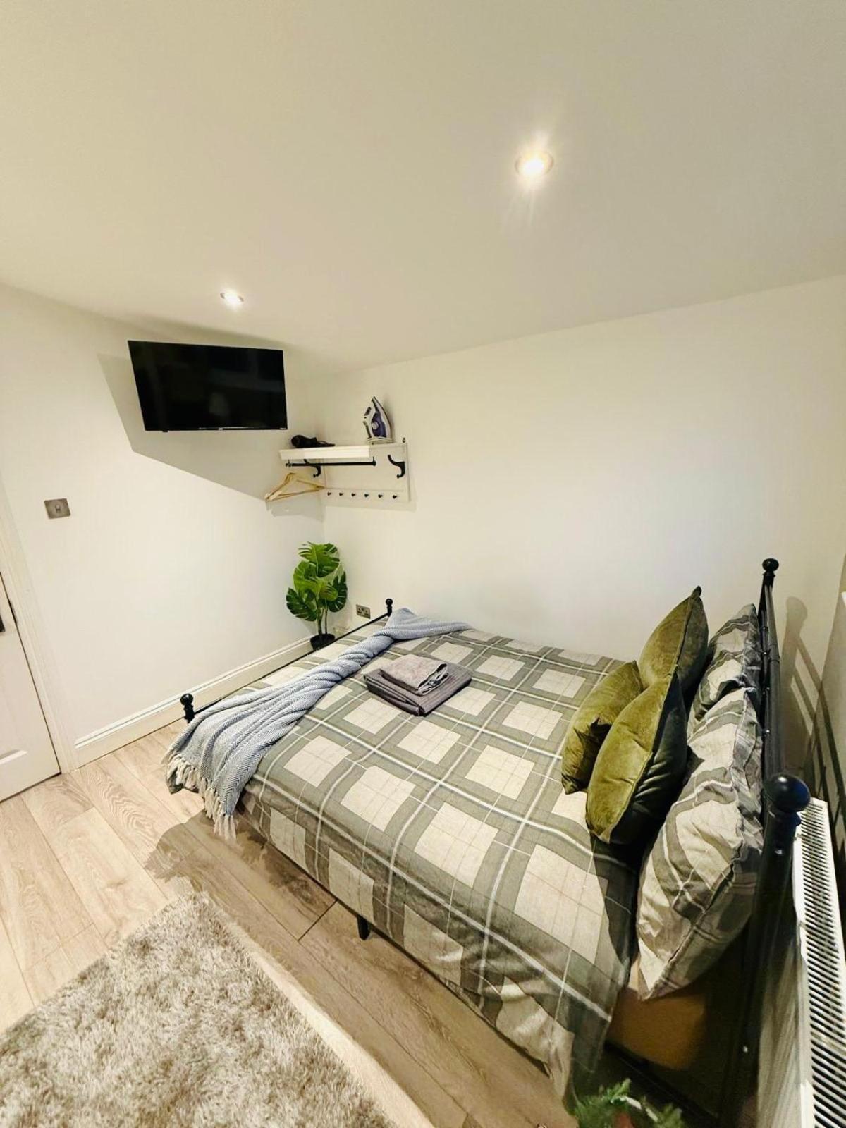 15 Min To Central London Guest Suites 22 Eksteriør bilde